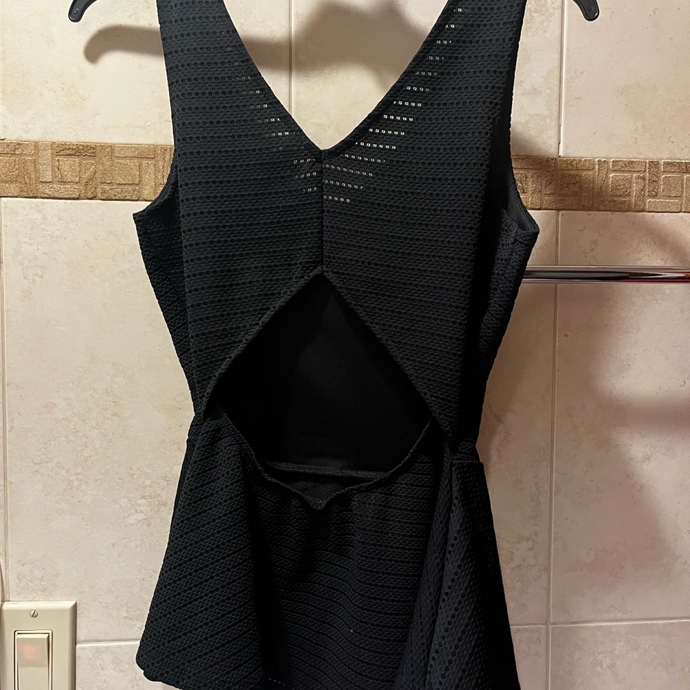 Designlab Black Peplum top size small - Picture 3 of 3
